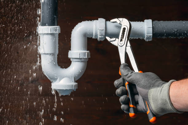 Professional Leak Detection technician working in Canton, MA